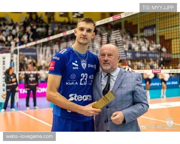 从0-2到3-2：深度复盘日本男排惊天逆转伊朗之战，主教练菲利普的换人调整成转折点